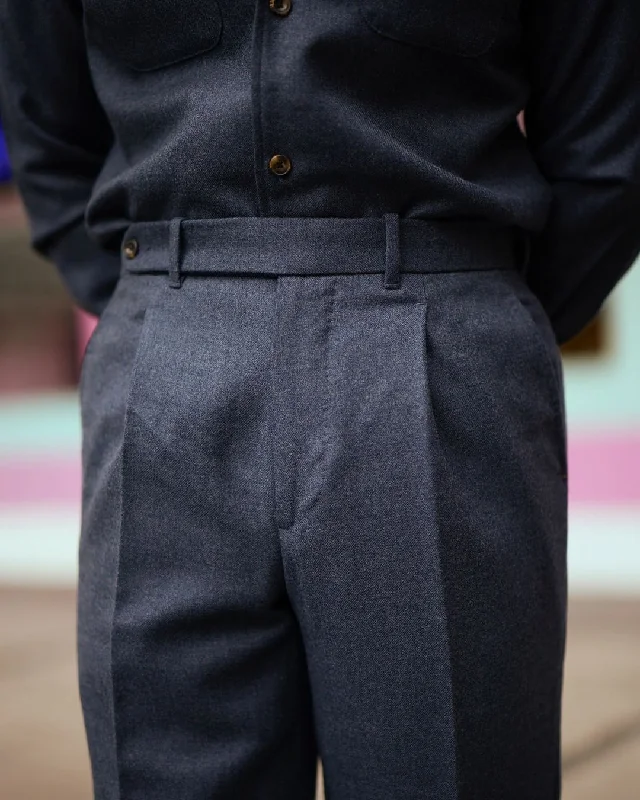 Shop men’s clothing now and enjoy amazing savings. Pleated Dugdale Navy Blue Wool Flannel High Rise Dress Pant Shop men’s clothing now and enjoy amazing savings. Pleated Dugdale Navy Blue Wool Flannel High Rise Dress Pant