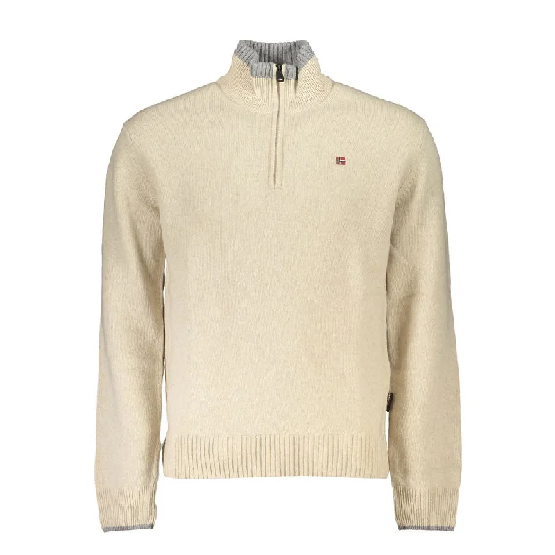 Shop the latest clothing deals – Huge discounts on fashion essentials! Napapijri Chic Half-Zip Sweater with Contrast Men's Embroidery Shop the latest clothing deals – Huge discounts on fashion essentials! Napapijri Chic Half-Zip Sweater with Contrast Men's Embroidery