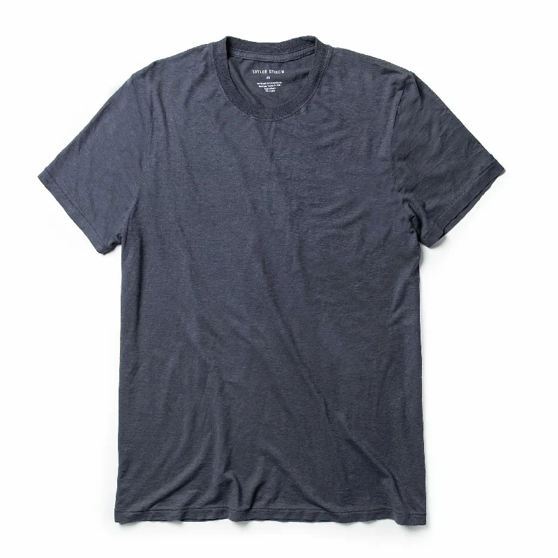 Shop the essentials – men’s wardrobe must-haves on sale. The Cotton Hemp Tee in Navy Shop the essentials – men’s wardrobe must-haves on sale. The Cotton Hemp Tee in Navy