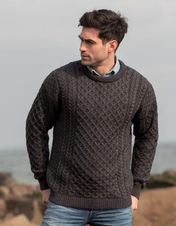 Refresh your wardrobe with the best deals on men's fashion. TRADITIONAL MEN'S ARAN SWEATER SUPER SOFT-GREY Refresh your wardrobe with the best deals on men's fashion. TRADITIONAL MEN'S ARAN SWEATER SUPER SOFT-GREY