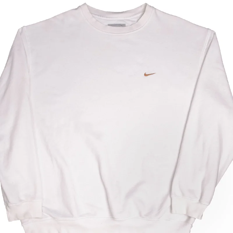 Shop the essentials – men’s wardrobe must-haves on sale. VINTAGE NIKE CLASSIC SWOOSH WHITE SWEATSHIRT 2000S SIZE 2XL Shop the essentials – men’s wardrobe must-haves on sale. VINTAGE NIKE CLASSIC SWOOSH WHITE SWEATSHIRT 2000S SIZE 2XL