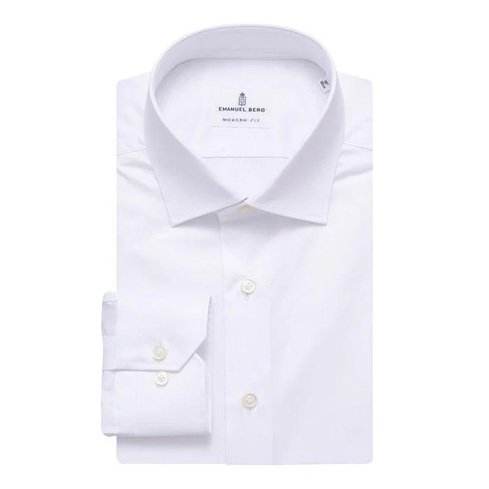 Save on men’s formal wear – perfect for your next event!  Fine Twill Dress Shirt