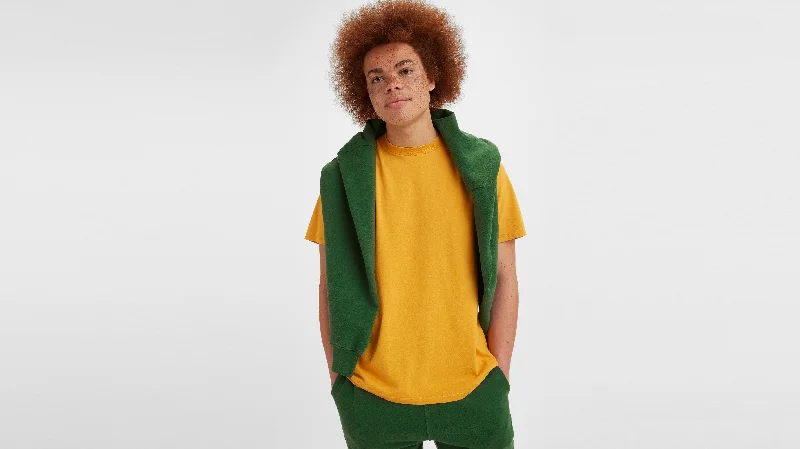 Shop online now for exclusive savings on men’s clothing. Levi's® Gold Tab™ Men's T-Shirt Shop online now for exclusive savings on men’s clothing. Levi's® Gold Tab™ Men's T-Shirt