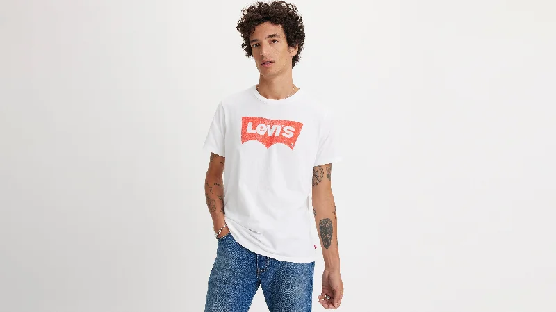 Shop men’s clothing for all seasons – Save big today! Levi's® Men's Classic Graphic T-Shirt Shop men’s clothing for all seasons – Save big today! Levi's® Men's Classic Graphic T-Shirt