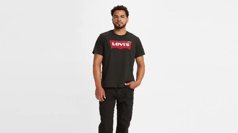 End-of-season clothing sale – Shop now for big savings! Levi's® Men's Graphic Set-In Neck T-shirt End-of-season clothing sale – Shop now for big savings! Levi's® Men's Graphic Set-In Neck T-shirt