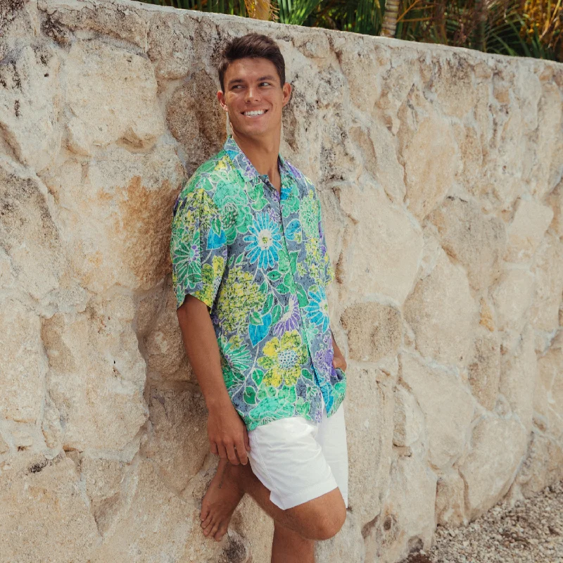 Shop the latest men’s styles at unbelievable prices.  Men's Retro Shirt - Wabi Sabi