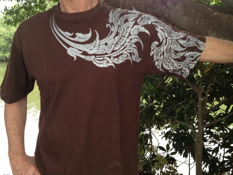Save big on men’s casual wear – today only!  Men's T-shirt Motif Short Sleeve