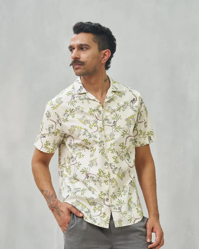 New season, new deals – shop men's clothing now!  Mistari Shirt - White & Green