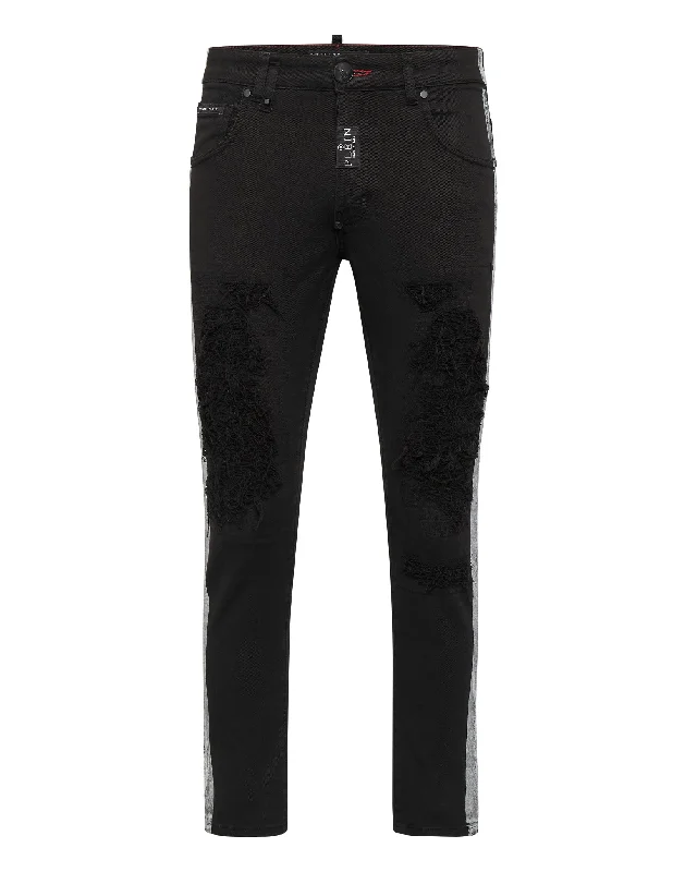 – Shop trendy clothing now.  Denim Trousers Skinny Fit