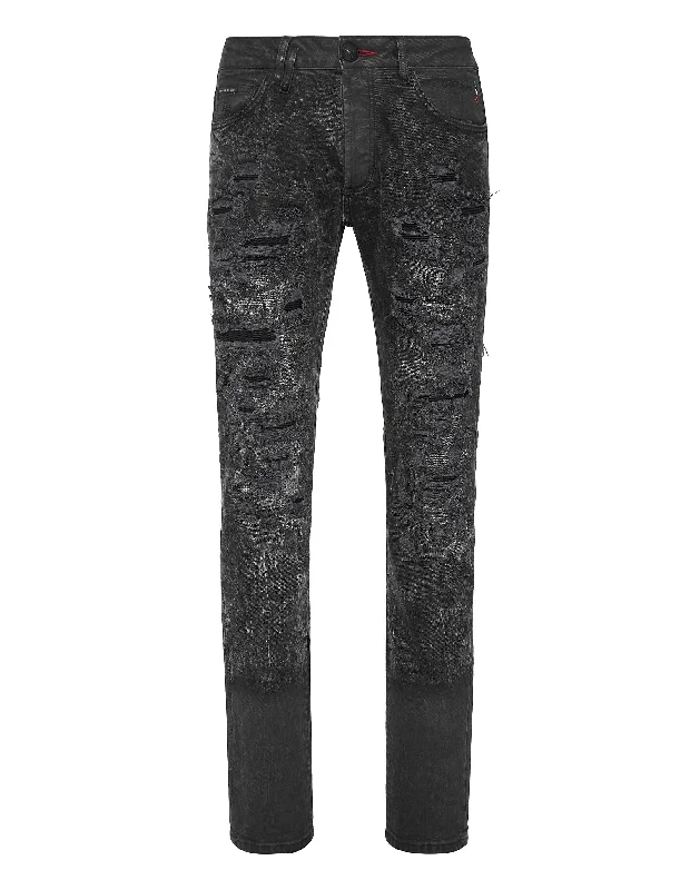 Shop fashion favorites at discounted prices – Limited time offer. Denim Trousers Super Straight Cut Shop fashion favorites at discounted prices – Limited time offer. Denim Trousers Super Straight Cut