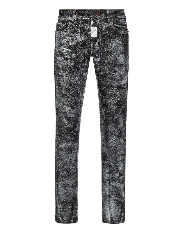 Flash discounts on men’s clothing – Don’t miss out! Denim Trousers Super Straight Cut Flash discounts on men’s clothing – Don’t miss out! Denim Trousers Super Straight Cut