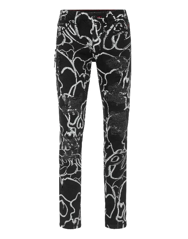 Huge savings on popular clothing styles – Denim Trousers Super Straight Cut Fit Skull&Bones Huge savings on popular clothing styles – Denim Trousers Super Straight Cut Fit Skull&Bones