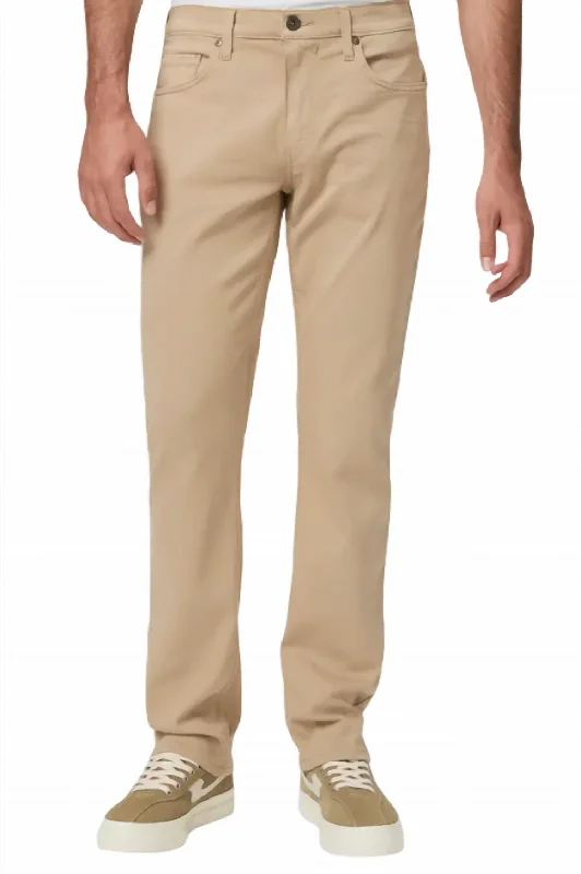 Don’t miss out on men’s fashion sales – shop today and save big! Federal Slim Straight Leg Jeans In Wheat Harvest Don’t miss out on men’s fashion sales – shop today and save big! Federal Slim Straight Leg Jeans In Wheat Harvest