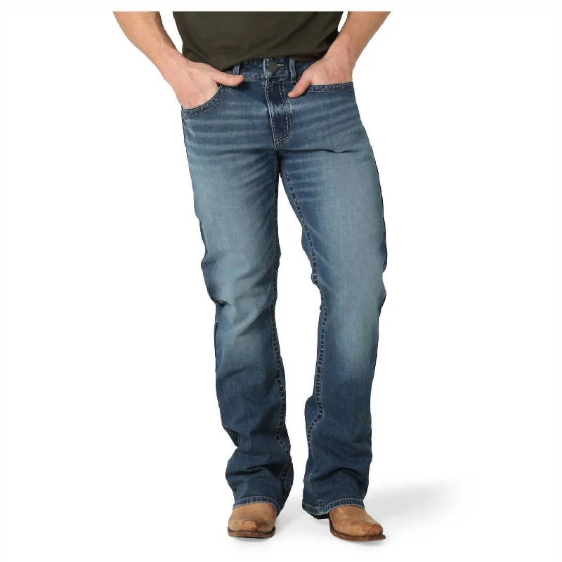 Shop the latest seasonal clothing sale – Big savings on stylish outfits. Men's Rock 47 Slim Fit Jeans In Edmond Shop the latest seasonal clothing sale – Big savings on stylish outfits. Men's Rock 47 Slim Fit Jeans In Edmond