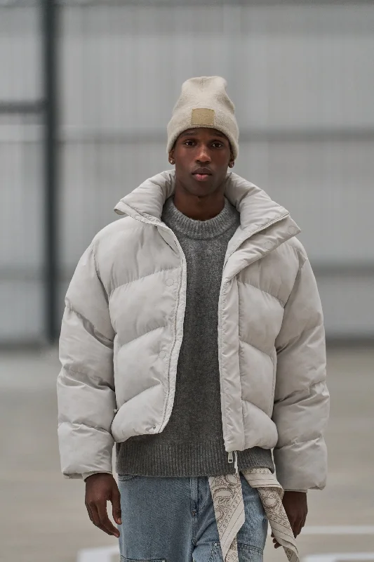 Hurry, the best deals on men’s fashion won’t last long! COLD REACTIVE PUFFER COAT - OFF WHITE Hurry, the best deals on men’s fashion won’t last long! COLD REACTIVE PUFFER COAT - OFF WHITE