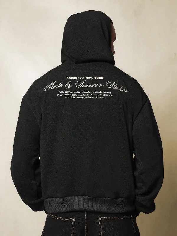 Special offers on the latest clothing collections – Don’t miss out! Regular Fit Overhead Hoodie With Graphic Print Special offers on the latest clothing collections – Don’t miss out! Regular Fit Overhead Hoodie With Graphic Print